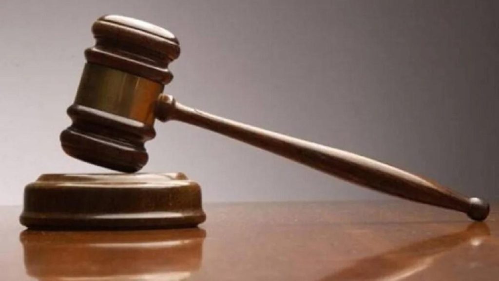 Mumbai Court: Pay spousal maintenance as well as care expenses for three dogs; Bombay Court order to husband