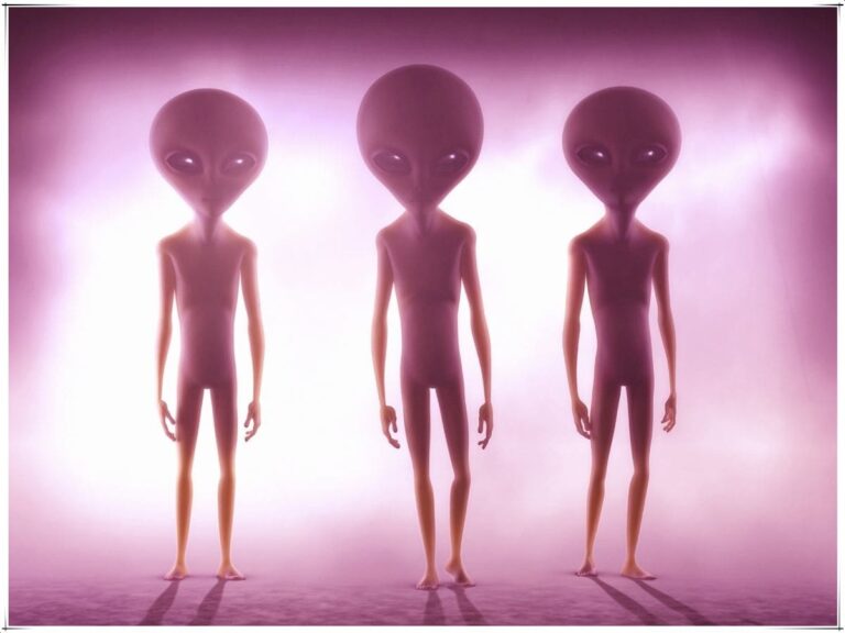 Aliens-British-scientist-UFO