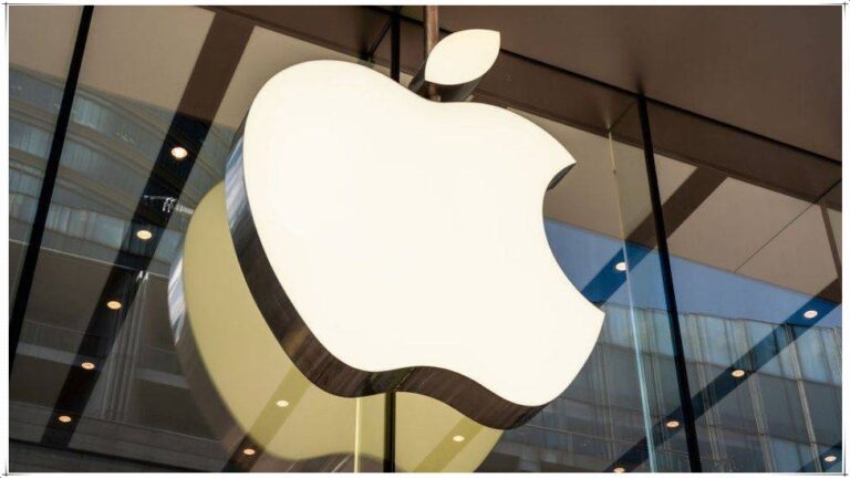 Apple suffered a huge loss of 200 billion dollars due to the huge fall in shares, this became a big reason. Apple suffered a huge loss of 200 billion dollars due to the huge fall in shares, this became a big reason.