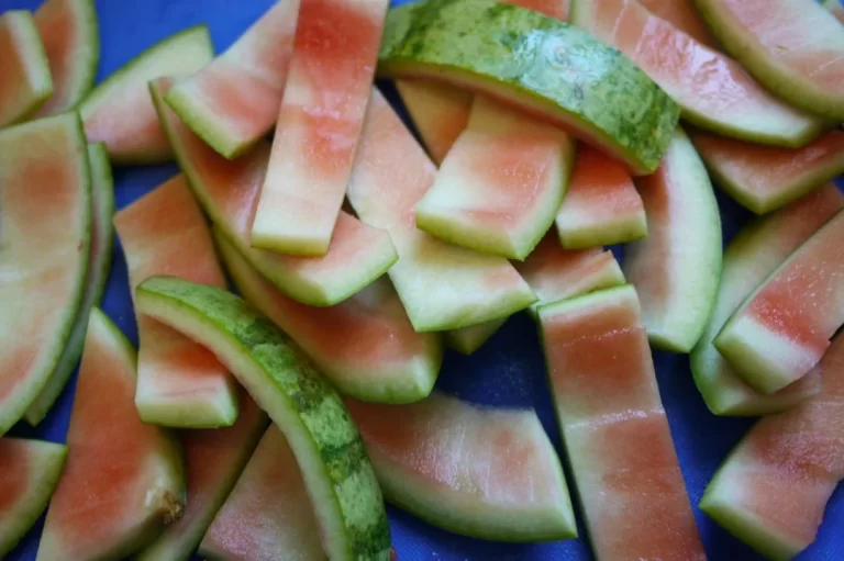Beauty-benefits-of-watermelon-peels