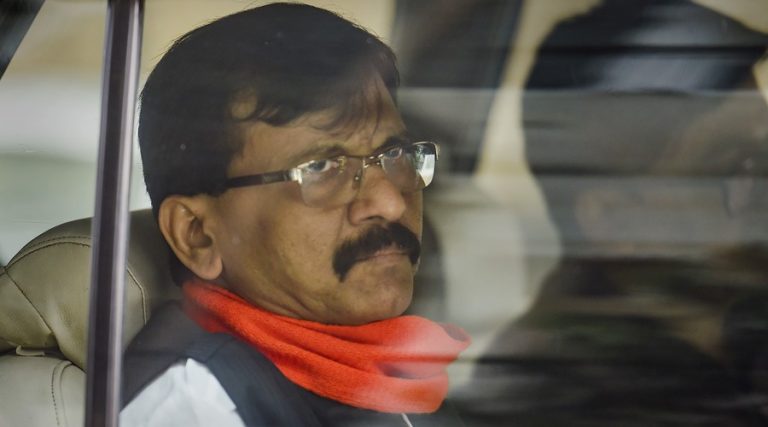 ED-kept-me-in-room-that-has-no-window-and-ventilation-Sanjay-Raut-tells-court_11zon