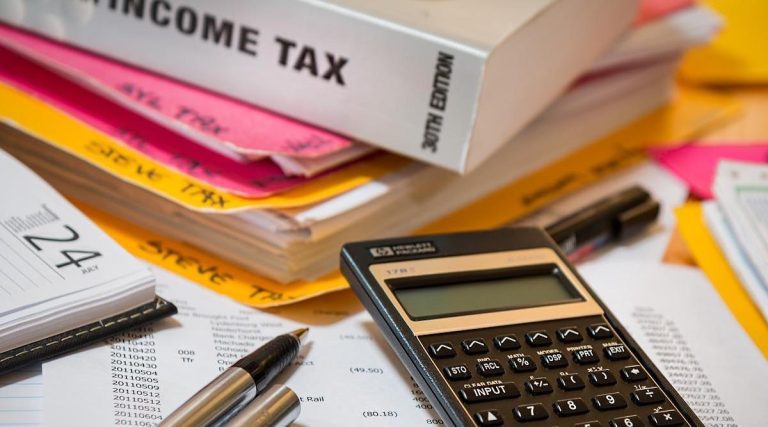 Govt may increase income tax free slab to Rs 5 lakh in Budget 2023 Govt may increase income tax free slab to Rs 5 lakh in Budget 2023