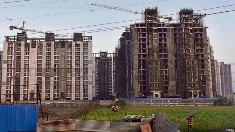 Home-buyers-in-Mumbai-beware-Maha-rera-drastic-action-against-so-many-projects-many-projects-stalled