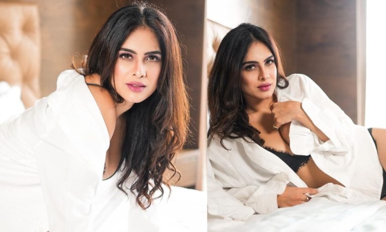 Neha-Malik-Hot-Photoshoot-Pics-In-Black-Lingerie-Bold-Poses-Go-Viral_11zon