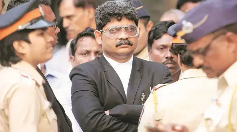 ST-employees-advocate-Gunratan-Sadavarte-detained-by-Mumbai-police