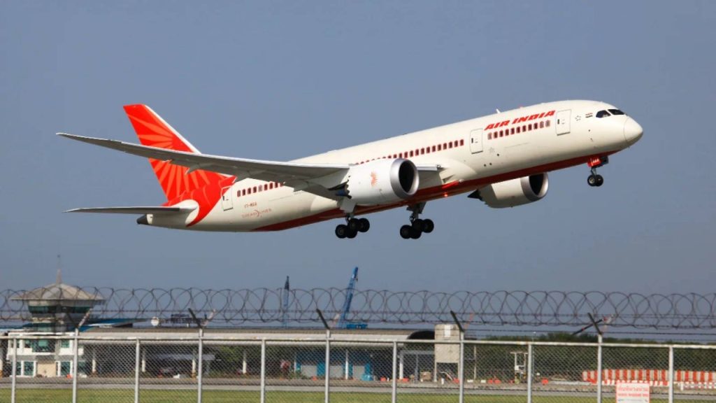 Man suffers panic attack on Newark-Mumbai AI flight, tries to strangle wife