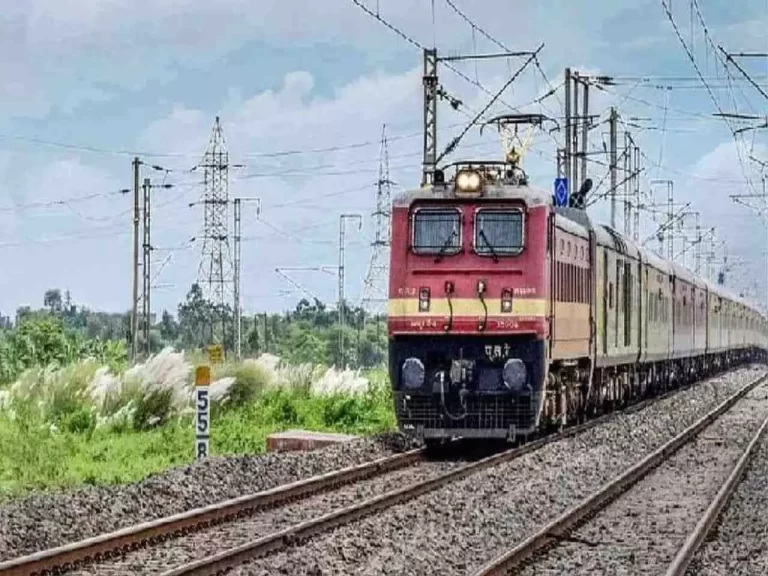 wr extends trips of 3 pairs of special trains
