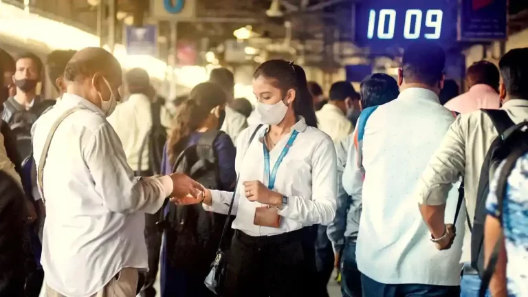 Ulwe youth fined Rs 26,000 for assaulting ticket-checker Ulwe youth fined Rs 26,000 for assaulting ticket-checker