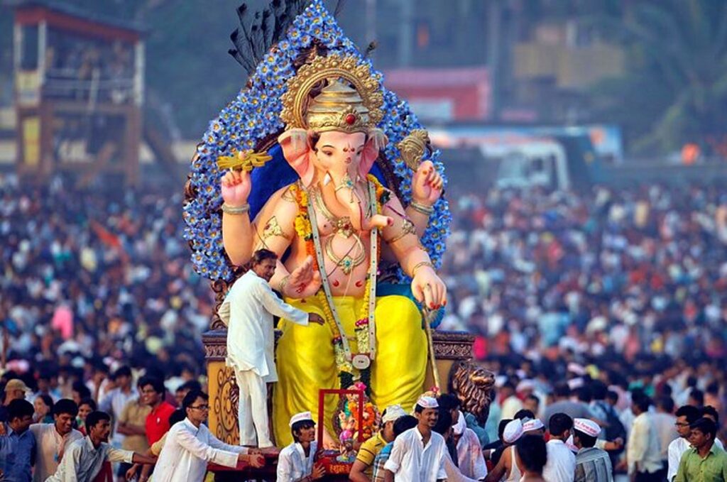 Mumbai: Deposit fee for Ganpati pandals cut to Rs 100: BMC