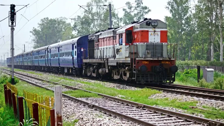 Western Railway extends the trip of superfast special trains Western Railway extends the trip of superfast special trains