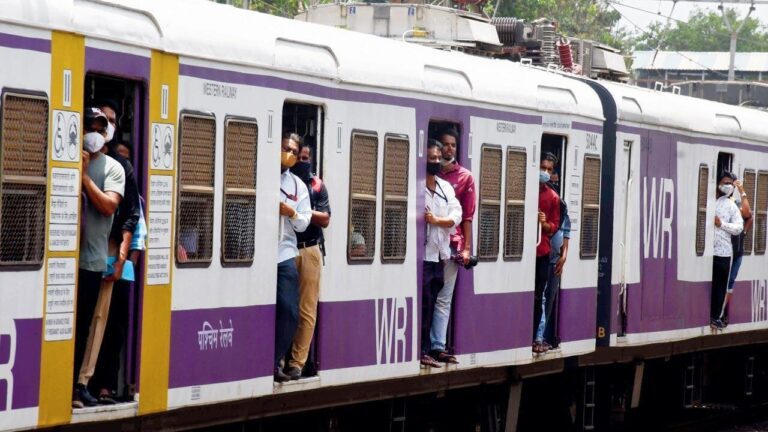Mumbai Local Megablock: Mega Block tonight on Western Railway, change in train schedule Mumbai Local Megablock: Mega Block tonight on Western Railway, change in train schedule