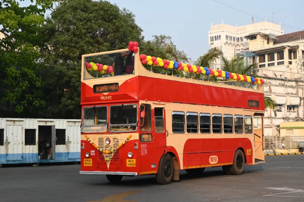All-night open double decker sojourn on New Years eve by BEST in Mumbai