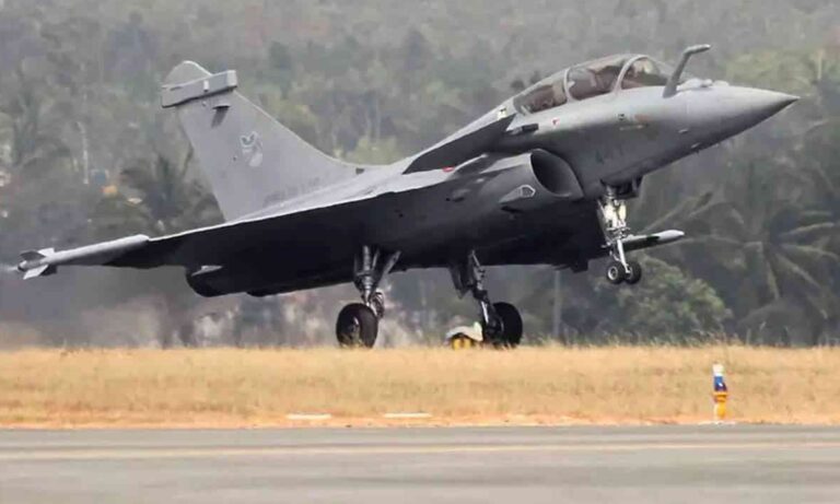 Rafale Fighter Jet: India approves purchase of 26 Rafale jets, Navy’s strength at sea will increase. Rafale Fighter Jet: India approves purchase of 26 Rafale jets, Navy's strength at sea will increase.