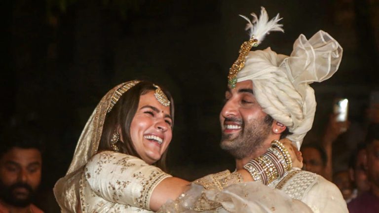 ranbir kapoor shares bedroom secret