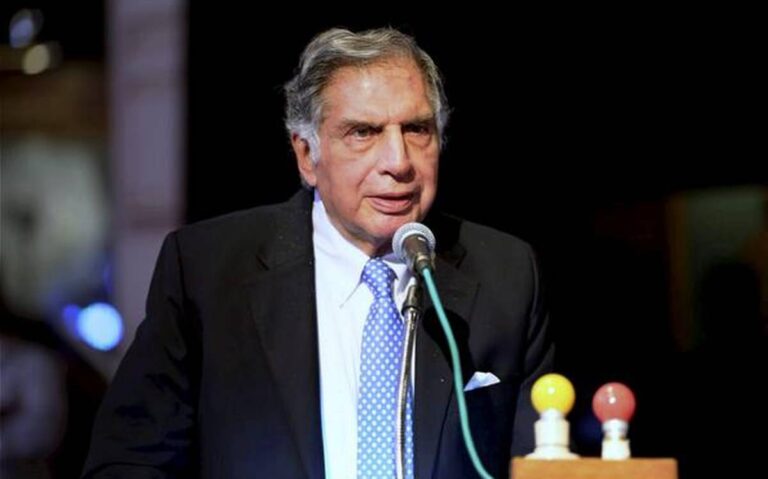 first-maharashtra-udyog-award-to-ratan-tata-udyog-mitra-award-to-aadhar-punawala