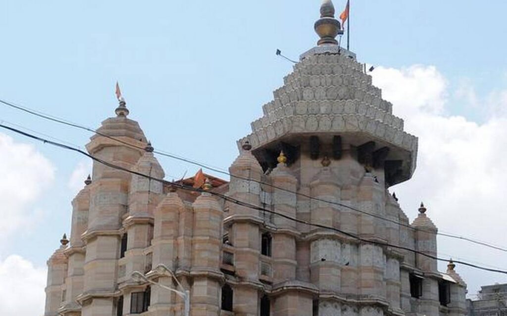 New Year 2023-Visit These temples on the first day of the year, check here timing of aarti