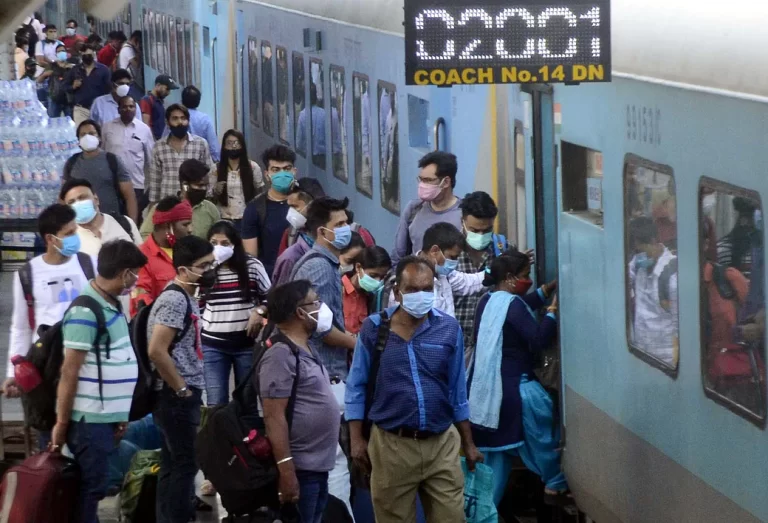 summer-special-train-to-run-by-central-railway