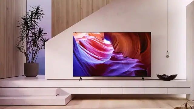 ₹25000 branded smart TVs available at half price