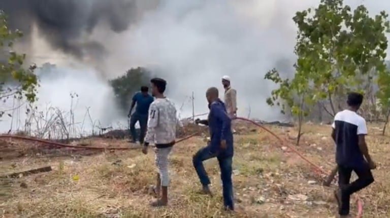 A massive broke out in Mumbai's Mahim-Bandra reclamation area