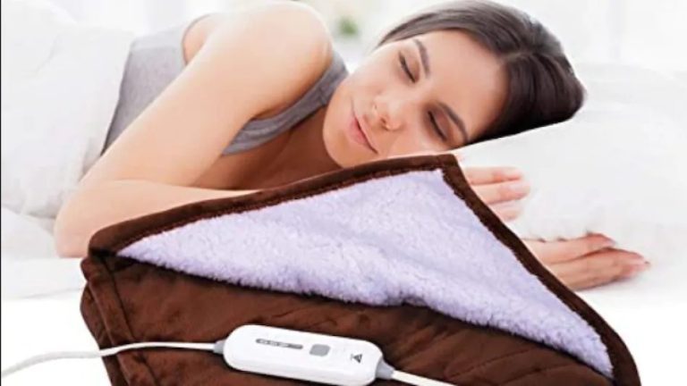 This heater heats up the bedsheet within minutes of turning it on