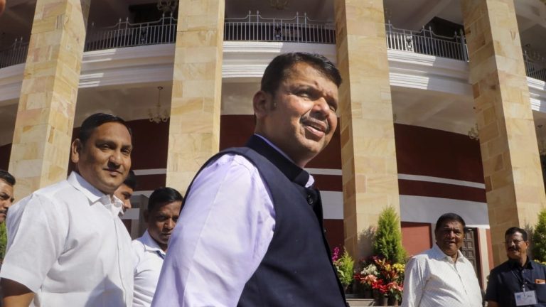 Devendra Fadnavis-MVA gave Sanjay Pandey responsibility to put me in jail