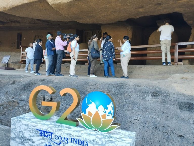 G 20 country representatives visit kanhari caves G 20 country representatives visit kanhari caves