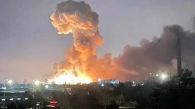 Huge explosion in Kyiv city center-min Huge explosion in Kyiv city center