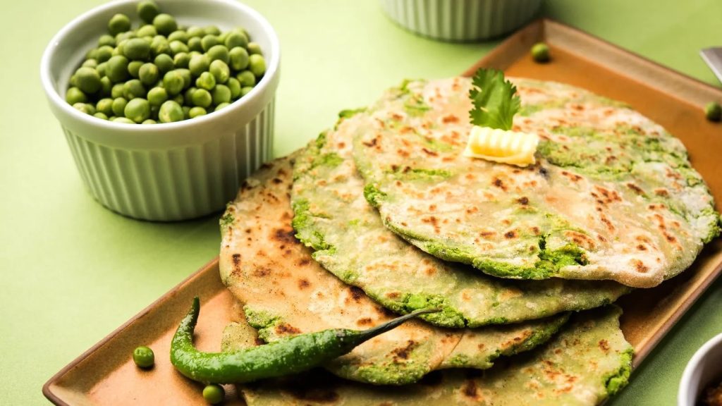 Check Out This Easy Peasy Recipe Of Matar Paratha