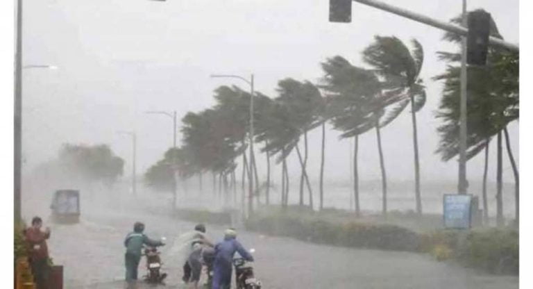 Cyclone Mocha floods Myanmar city, turns streets into river, 2 dead Cyclone Mocha floods Myanmar city, turns streets into river, 2 dead