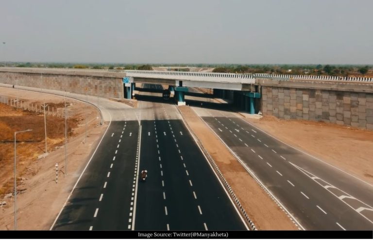 ten vehicles damaged due to stone pelting on Samriddhi Marg. ten vehicles damaged due to stone pelting on Samriddhi Marg.