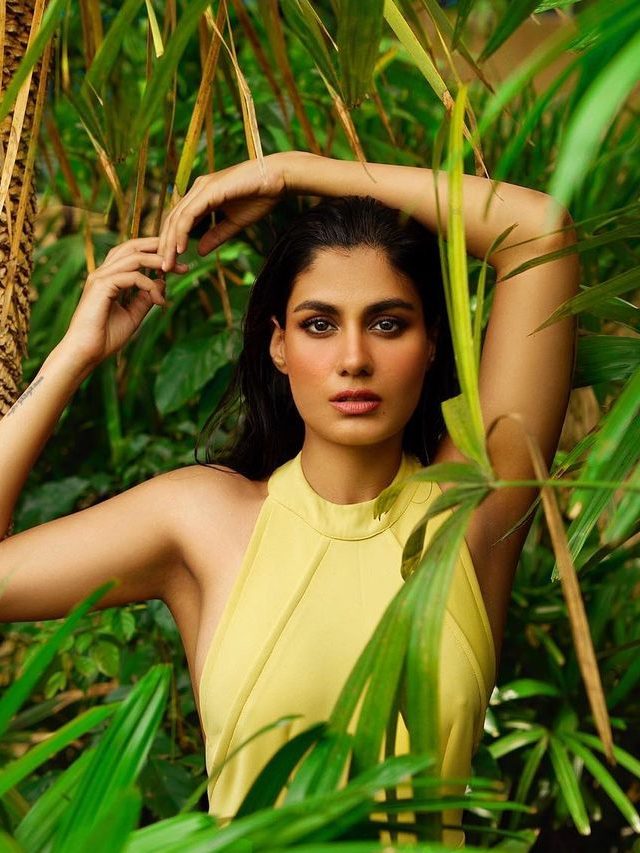 Shreya Dhanwantari a bold photoshoot