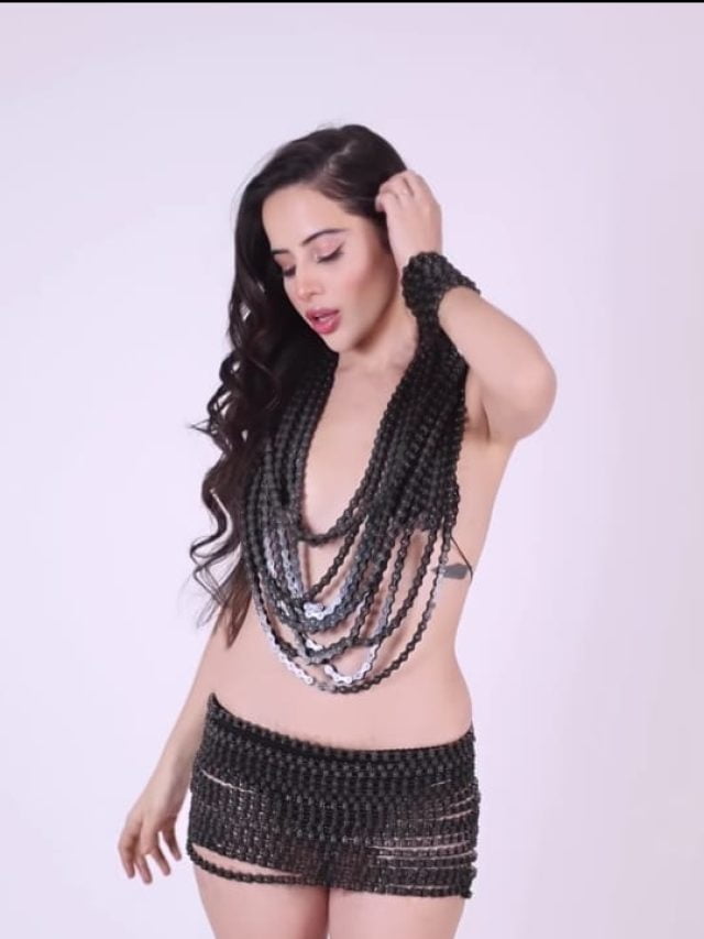 Urfi Javed Bold Outfit Made Out of Cycle Chains