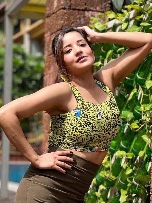 Monalisa keeps sharing very bold photos on Instagram