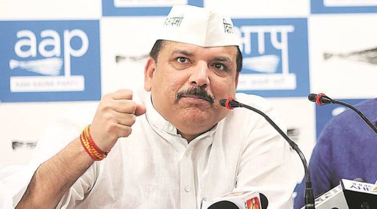 The Reserve Bank of India has also written the same on the notes, so now the third demonetisation? AAP MP criticizes Modi government The Reserve Bank of India has also written the same on the notes, so now the third demonetisation? AAP MP criticizes Modi government