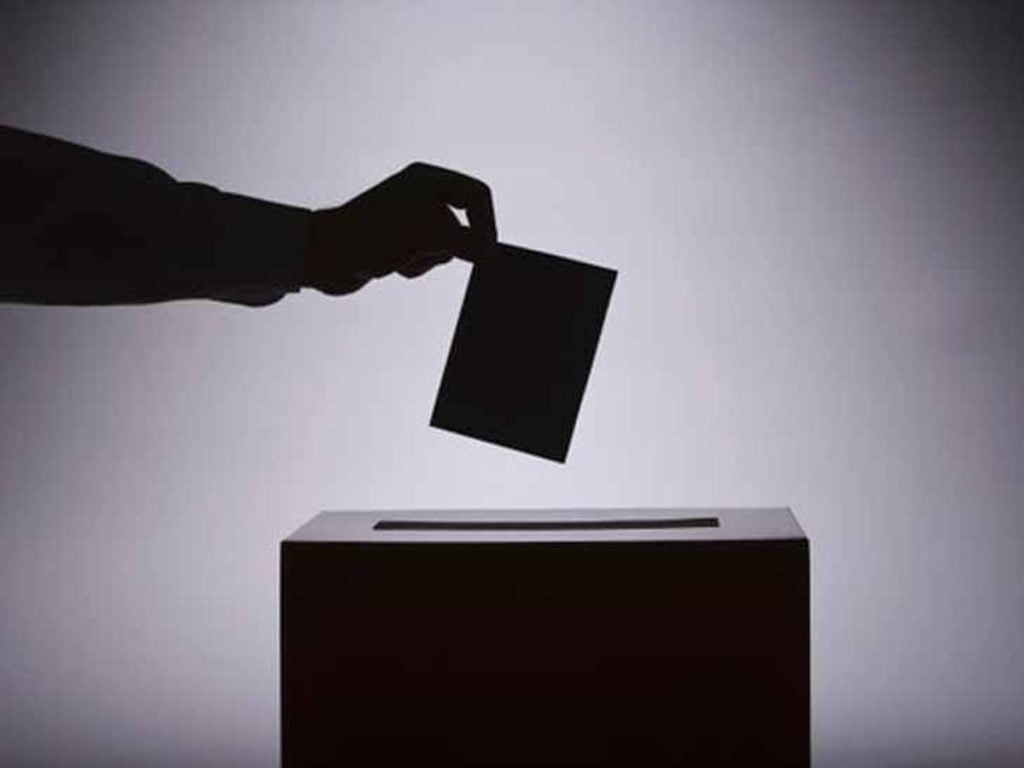 Know the voting percentage in the first phase in 2012 and 2017