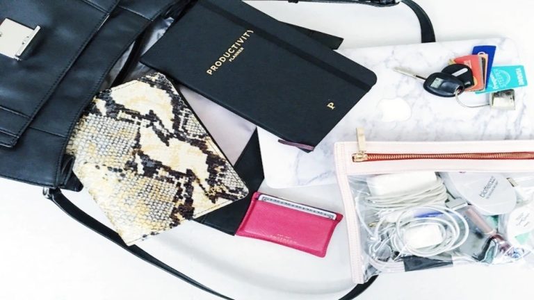 Office Bag Essentials-Things that Working women should keep in office bag
