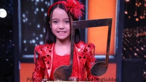 Pic Courtosy – Twitter @RealFirstBuzz (6) jetshen wins sa re ga ma pa trophy