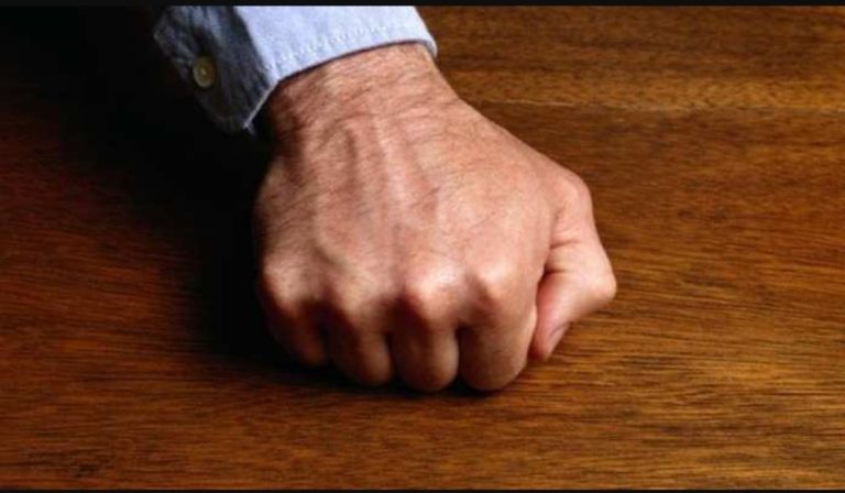 Know Why Do People Say Touch Wood Know Why Do People Say Touch Wood