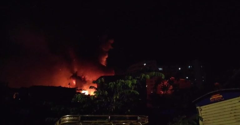 Major fire breaks out at Sahu nagar in Dharavi Major fire breaks out at Sahu nagar in Dharavi