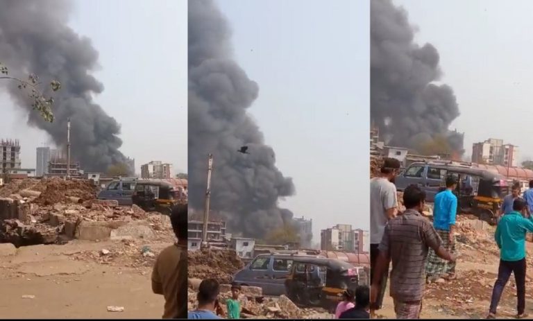 Mumbai: Fire breaks out at Oshiwara market, fire tenders rush to spot