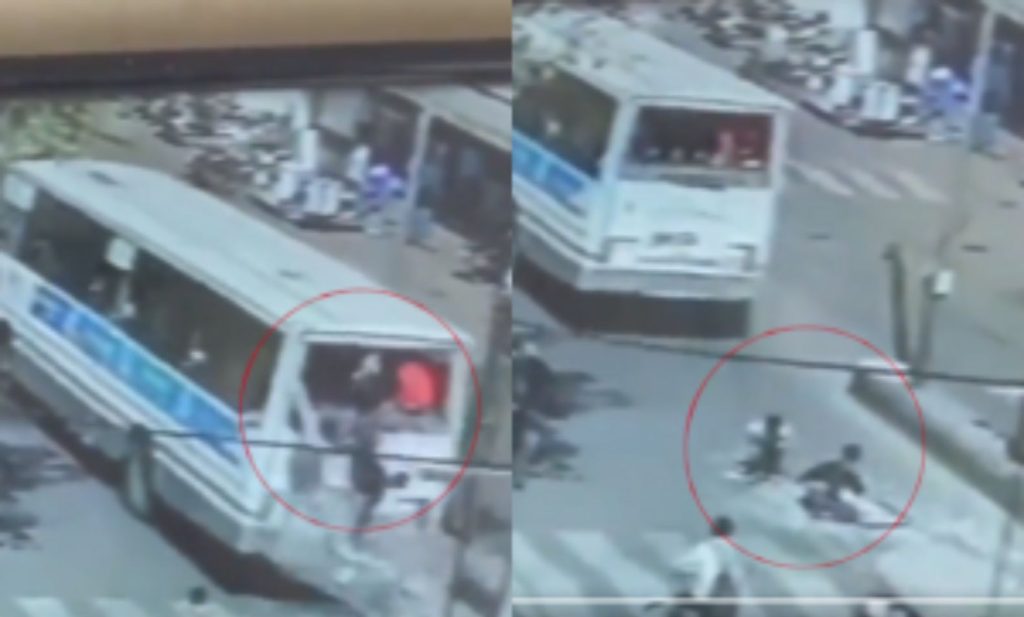 Accident at Jamnagar, People fall from running bus