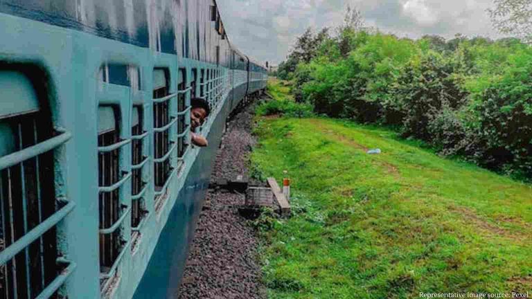 Many trains will leave from Mumbai and pune in Summer