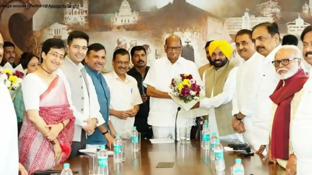 Arvind Kejriwal will meet Sharad Pawar regarding the central government`s ordinance