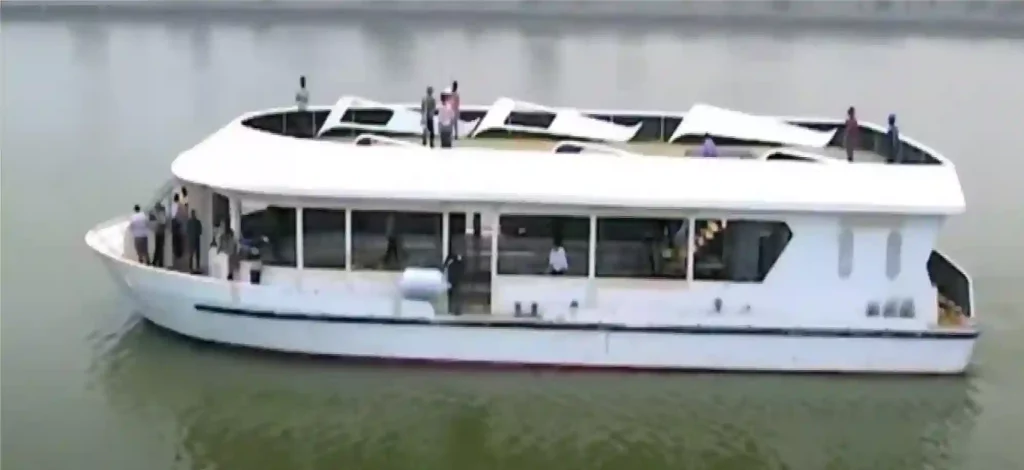 Sabarmati river to soon have floating restaurant on cruise