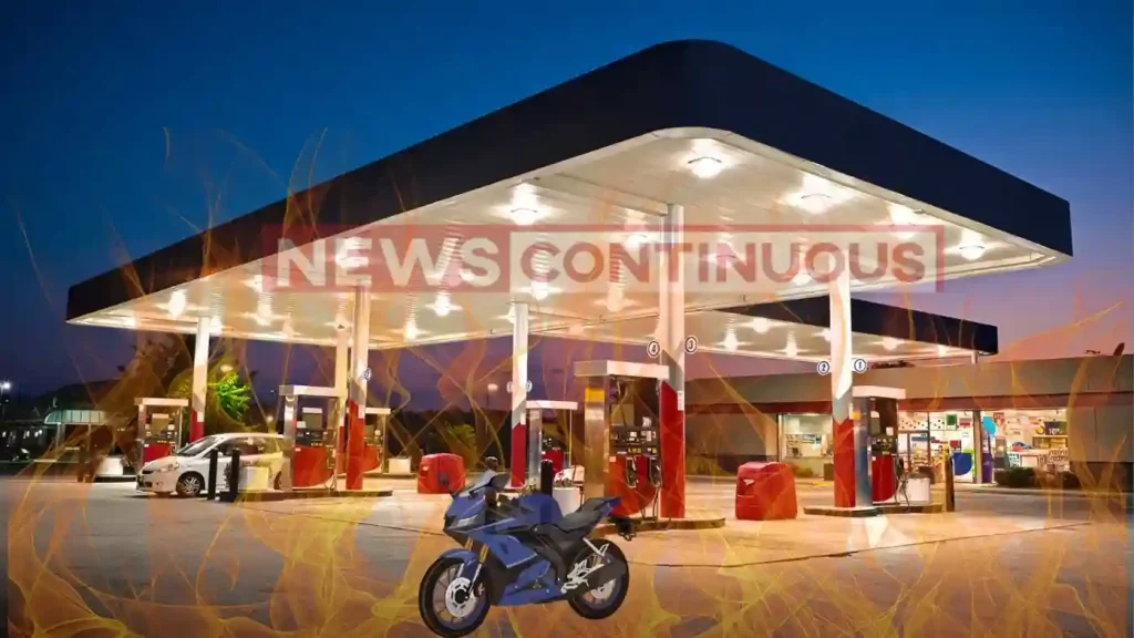 3 men set bike on fire at Bhopal petrol pump Watch