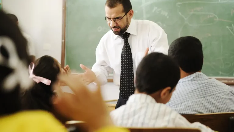 motihari teacher threw student from roof child did not come to school after doing-homework