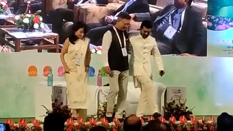 Ram Charan dances to ‘Naatu Naatu’ during G20 event in Kashmir Ram Charan dances to 'Naatu Naatu' during G20 event in Kashmir