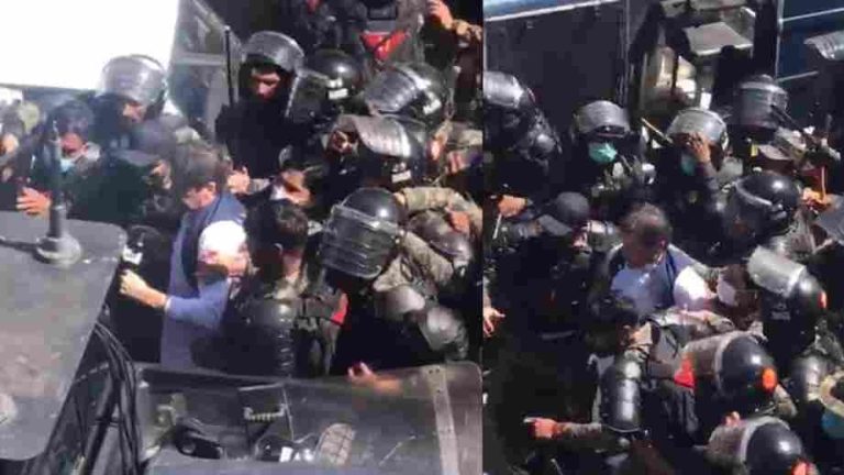 PTI chief Imran taken into custody from outside IHC PTI chief Imran taken into custody from outside IHC