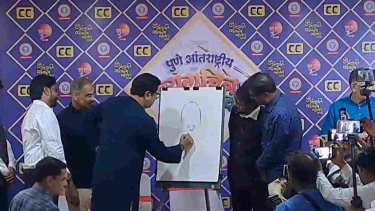 NCP માં હાઈવોલ્ટેજ ડ્રામા, MNS વડા રાજ ઠાકરેએ અનોખી રીતે સાધ્યું નિશાન, આ નેતાનું બનાવ્યું વ્યંગચિત્ર.. જુઓ વિડીયો..