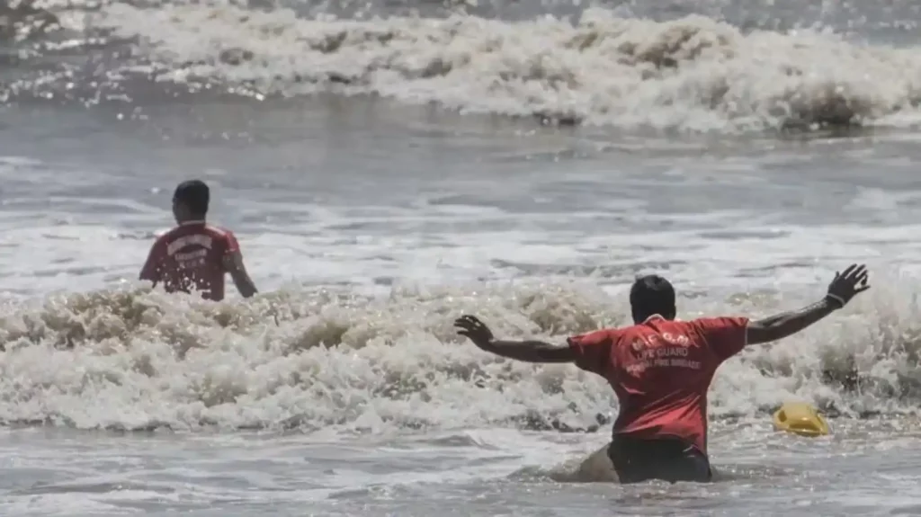 6 boys drown at Mumbai’s Juhu beach after ignoring lifeguard warning, 2 rescued